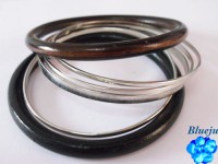 Pulseiras de madeira